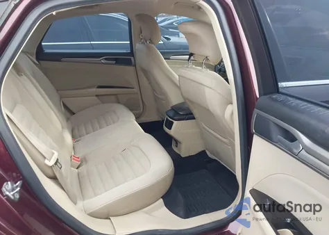 2013 Ford Fusion Se z USA, uszkodzony, nr VIN 3FA6P0H73DR105831